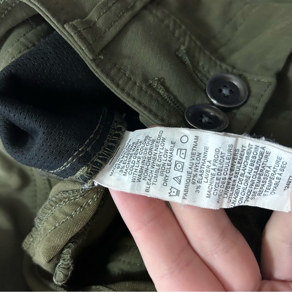 Pranav green hiking/outdoorsy pant - Picture 3 of 10